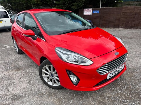 Ford Fiesta TITANIUM 1