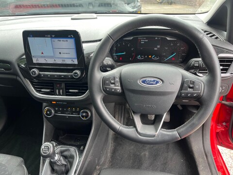 Ford Fiesta TITANIUM 2