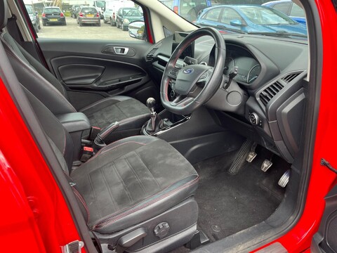 Ford Ecosport ST-LINE 12