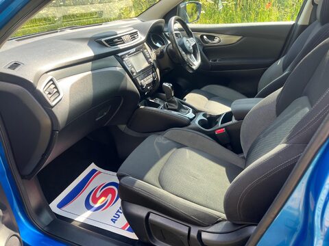 Nissan Qashqai N-CONNECTA DIG-T XTRONIC 17
