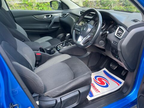 Nissan Qashqai N-CONNECTA DIG-T XTRONIC 18