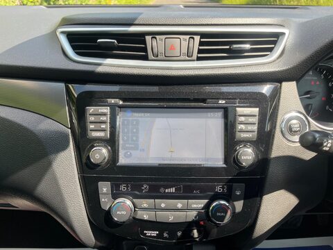 Nissan Qashqai N-CONNECTA DIG-T XTRONIC 15