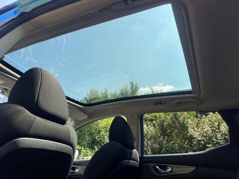 Nissan Qashqai N-CONNECTA DIG-T XTRONIC 27