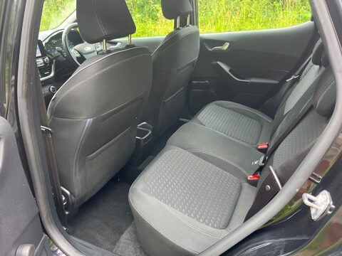 Ford Fiesta ZETEC 17