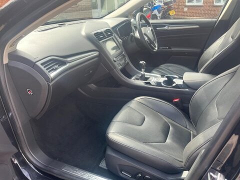 Ford Mondeo TITANIUM TDCI 16
