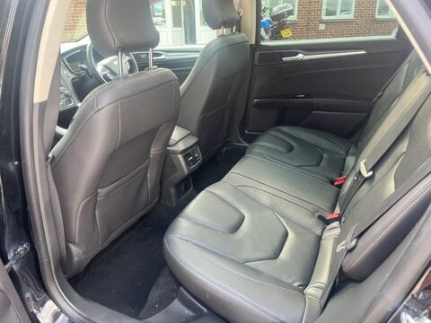 Ford Mondeo TITANIUM TDCI 18
