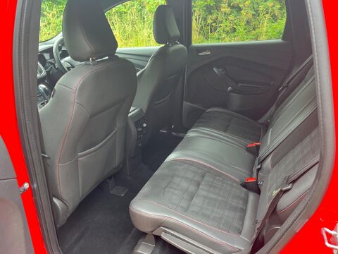 Ford Kuga ST-LINE 20