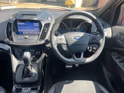 Ford Kuga ST-LINE 2