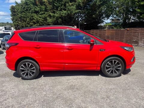 Ford Kuga ST-LINE 6