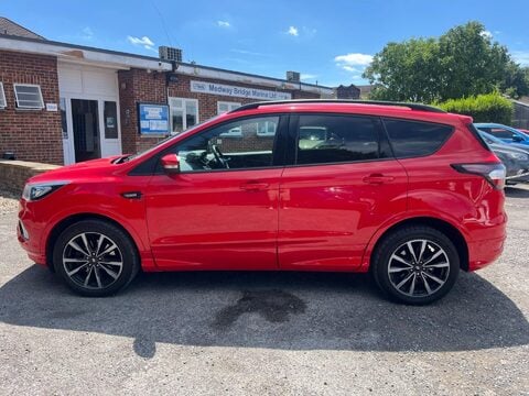 Ford Kuga ST-LINE 11