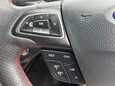 Ford Kuga ST-LINE 26