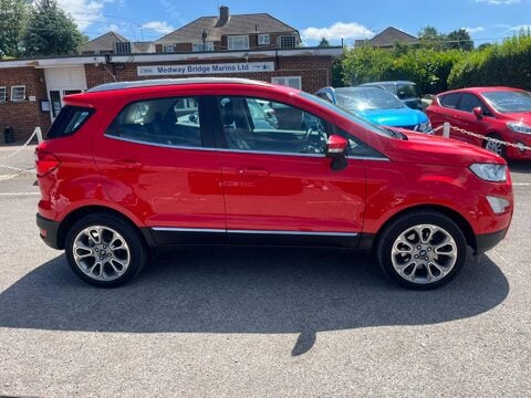 Ford Ecosport TITANIUM 6