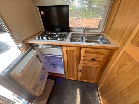 Hymer B584 16