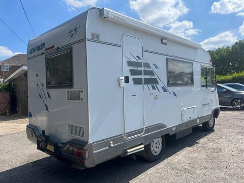 Hymer B584 7
