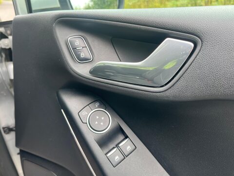 Ford Fiesta ZETEC 21
