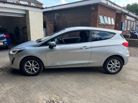 Ford Fiesta ZETEC 10