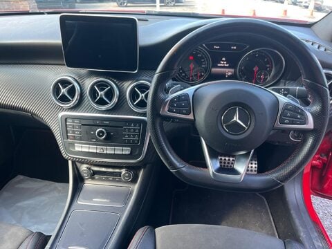 Mercedes-Benz A Class A 180 D AMG LINE PREMIUM 3