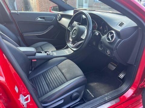 Mercedes-Benz A Class A 180 D AMG LINE PREMIUM 4