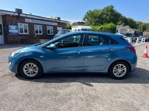Hyundai i30 ACTIVE 8
