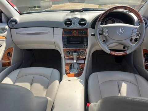 Mercedes-Benz CLK CLK320 ELEGANCE 13