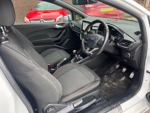 Ford Fiesta ST-LINE 3