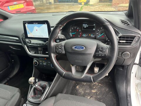 Ford Fiesta ST-LINE 2