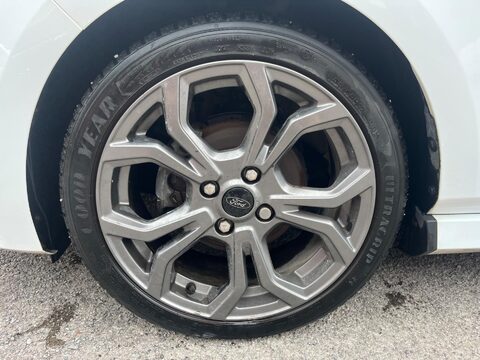 Ford Fiesta ST-LINE 7