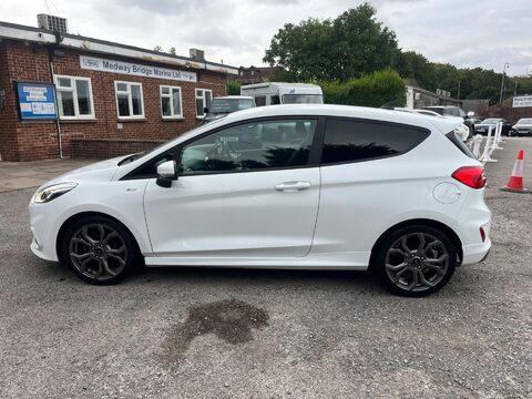 Ford Fiesta ST-LINE 11
