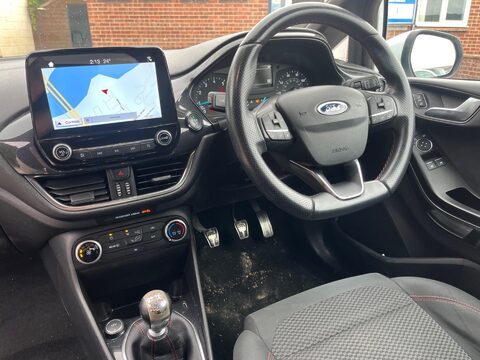 Ford Fiesta ST-LINE 5