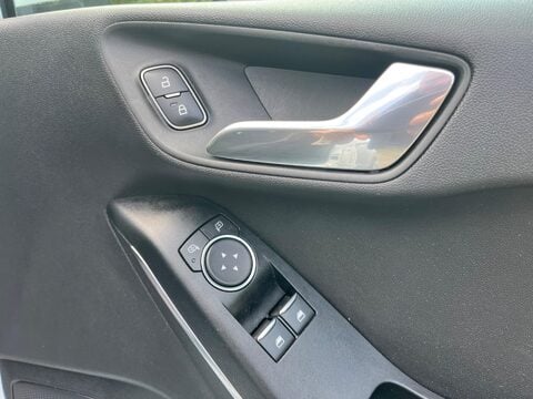 Ford Fiesta ZETEC 25