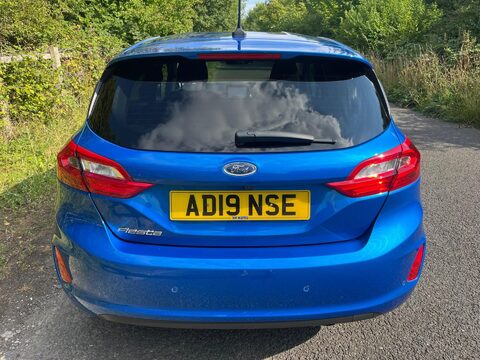 Ford Fiesta TITANIUM 8