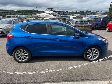 Ford Fiesta TITANIUM 3