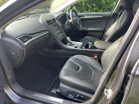 Ford Mondeo TITANIUM TDCI 18