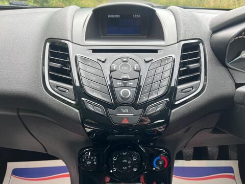 Ford Fiesta ZETEC 14