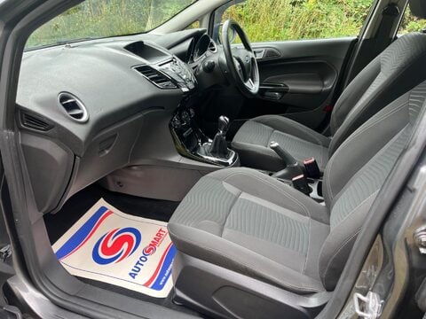 Ford Fiesta ZETEC 15