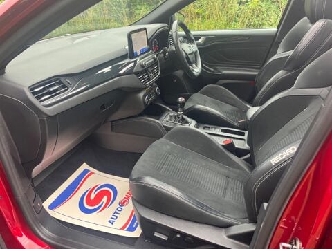 Ford Focus ST 17