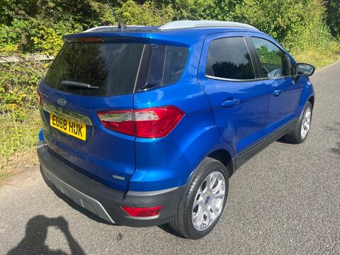 Ford Ecosport TITANIUM 7