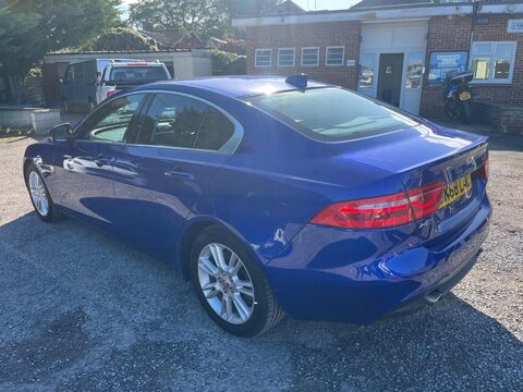 Jaguar XE PRESTIGE INGENIUM 8