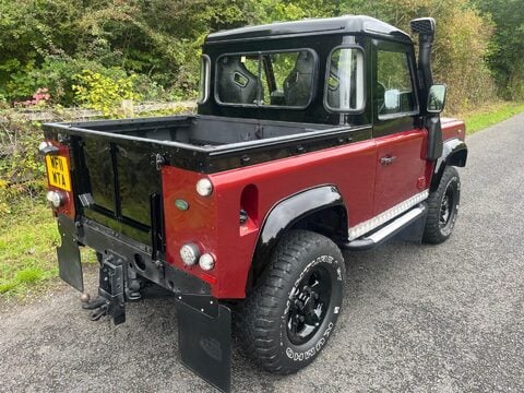 Land Rover Defender 90 TD 7