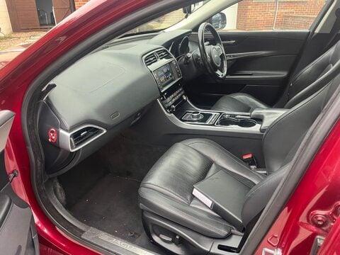 Jaguar XE PORTFOLIO 14
