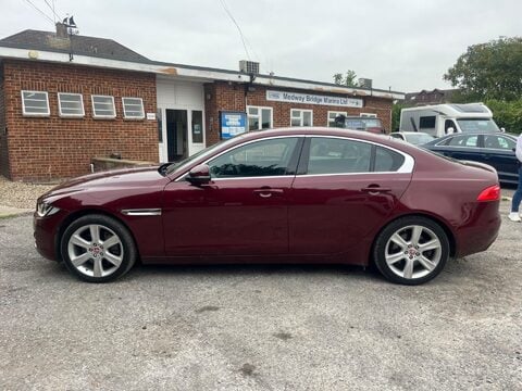 Jaguar XE PORTFOLIO 11