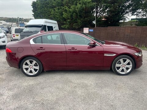 Jaguar XE PORTFOLIO 6