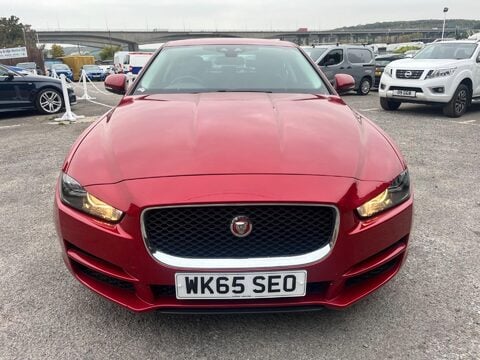 Jaguar XE GTDI PRESTIGE 9