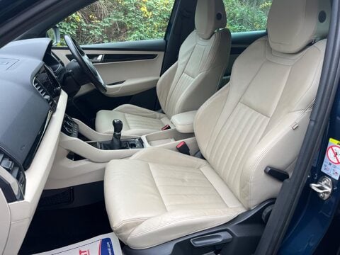 Skoda Karoq SE L TDI 19