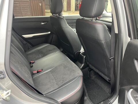 Suzuki Vitara S BOOSTERJET ALLGRIP 19