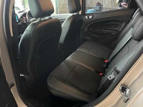 Ford Ecosport TITANIUM 17