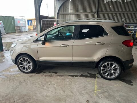 Ford Ecosport TITANIUM 10