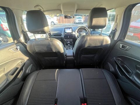 Ford Ecosport TITANIUM 18