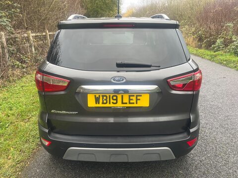 Ford Ecosport TITANIUM 8