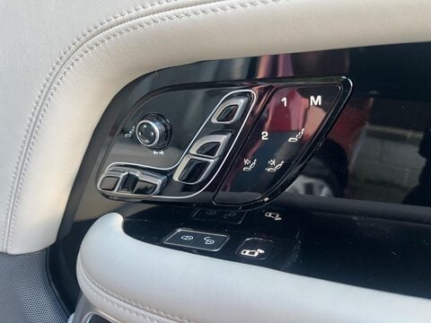 Land Rover Range Rover AUTOBIOGRAPHY LWB 8